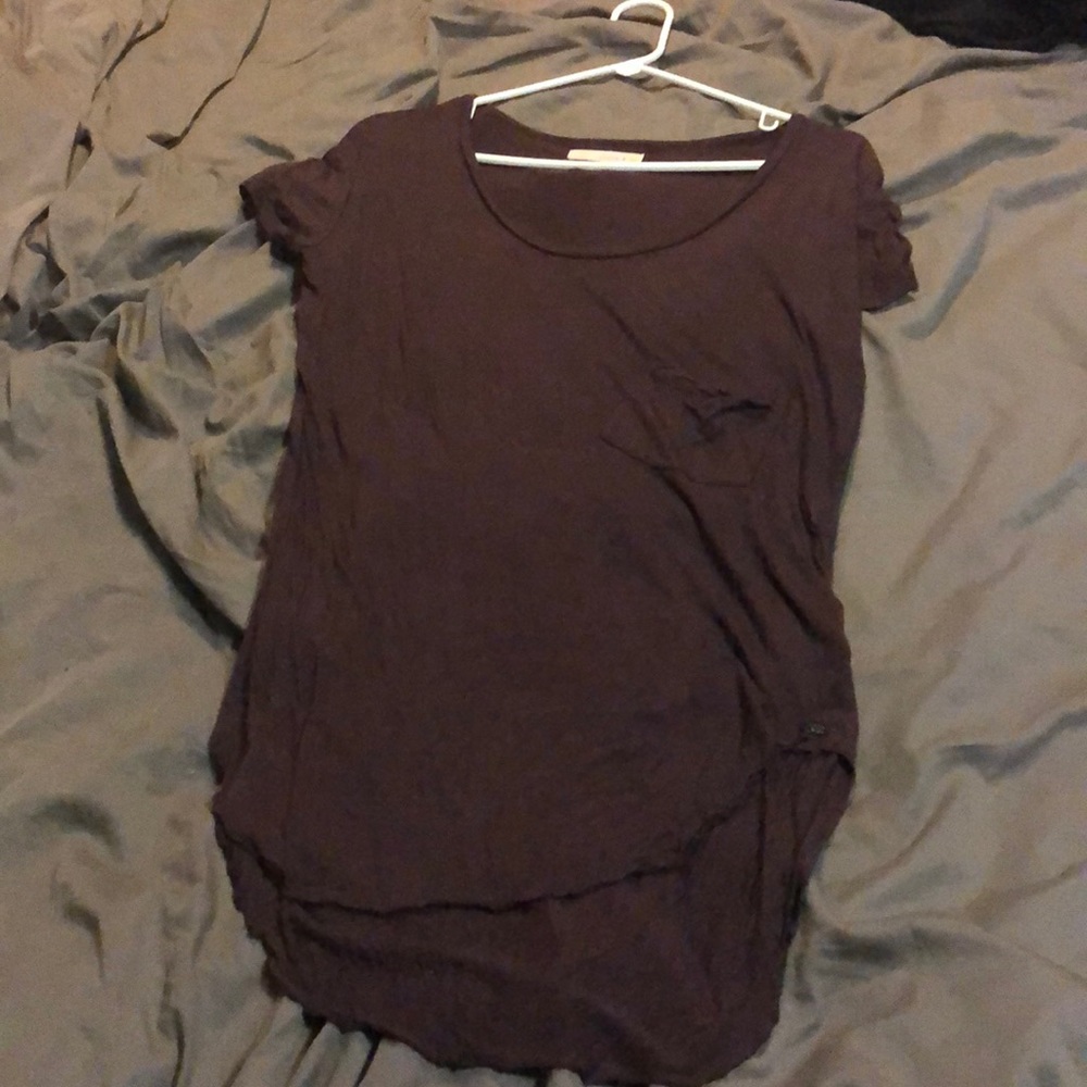 Tulip bottom burgundy t shirt w pocket detail